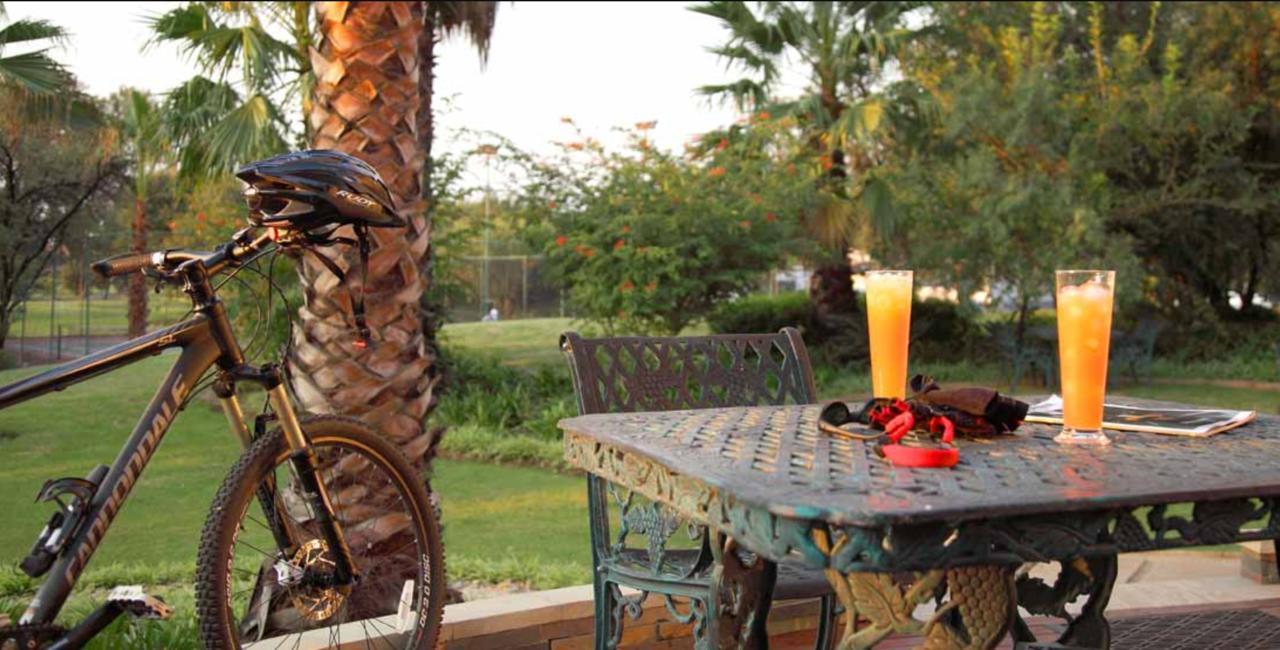 The Lakes Boutique Lodge Pretoria Exterior photo